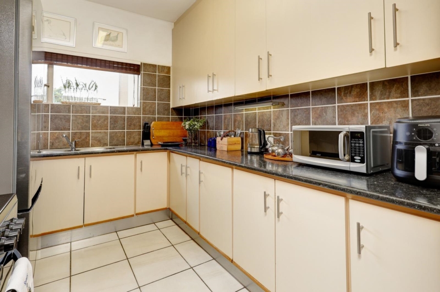 2 Bedroom Property for Sale in Oostersee Western Cape